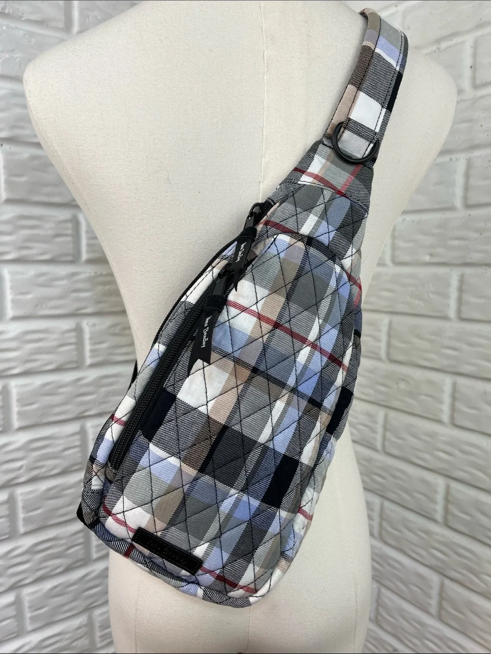 VERA BRADLEY ESSENTIAL SLING BAG PLAID QUILTED SMALL BACKPACK NWOT